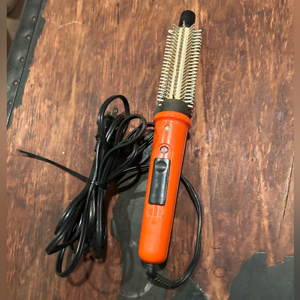Renac Hot Electric Styling Brush RARE FIND !!